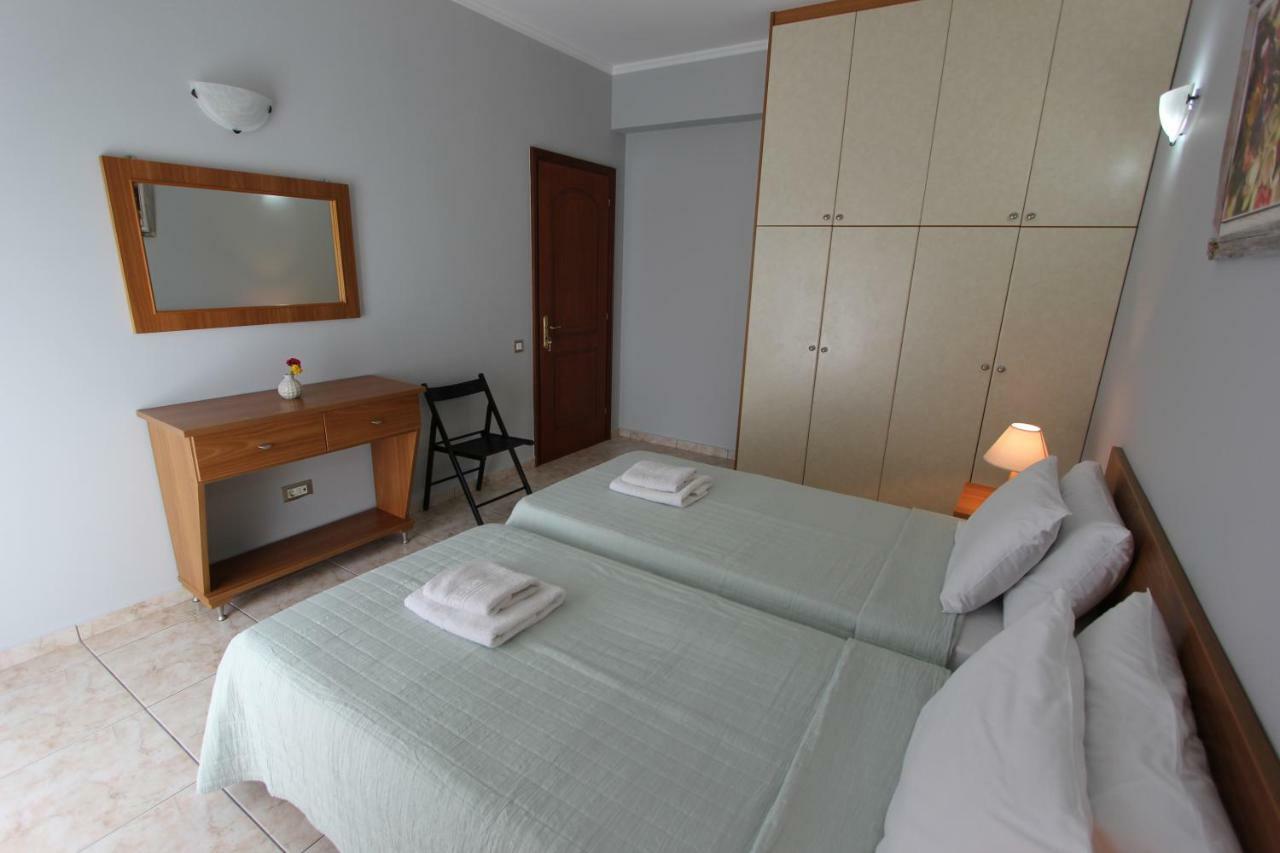 Tosis Apartments Svoronata Eksteriør bilde