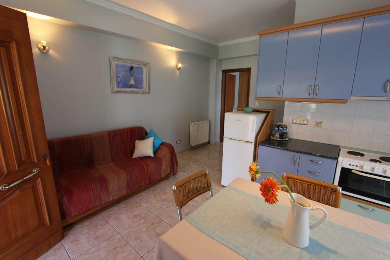 Tosis Apartments Svoronata Eksteriør bilde